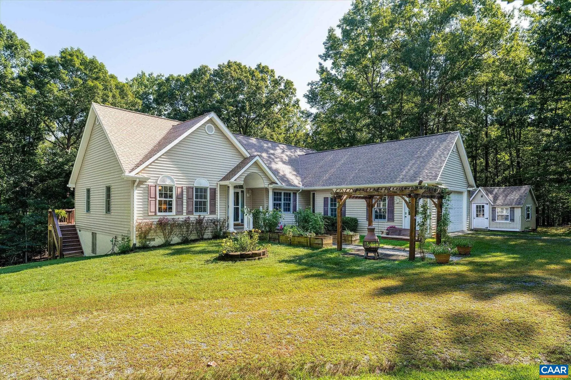 9165 Totier Creek Rd, Scottsville