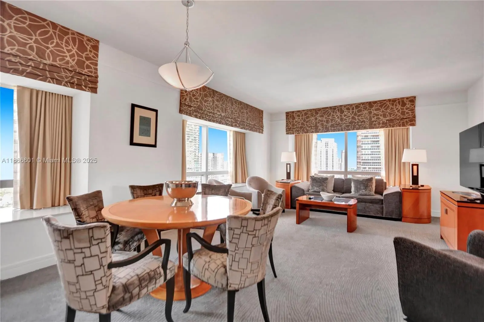 Photo of Listing #A11866601