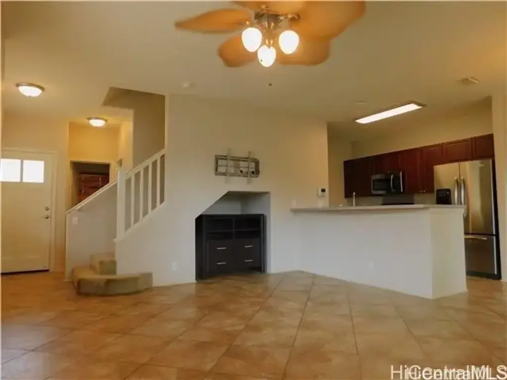 91-1200 Keaunui Drive # 313, Ewa Beach