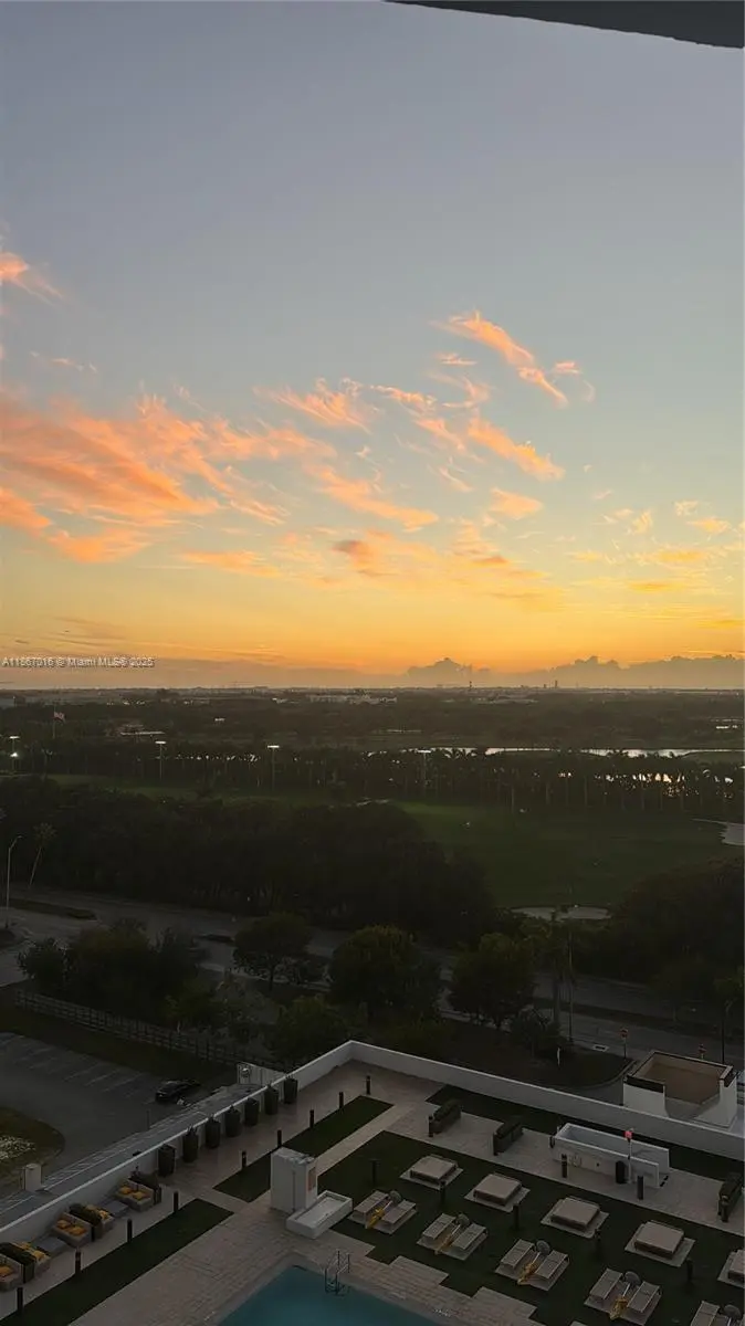 Photo of Listing #A11867016