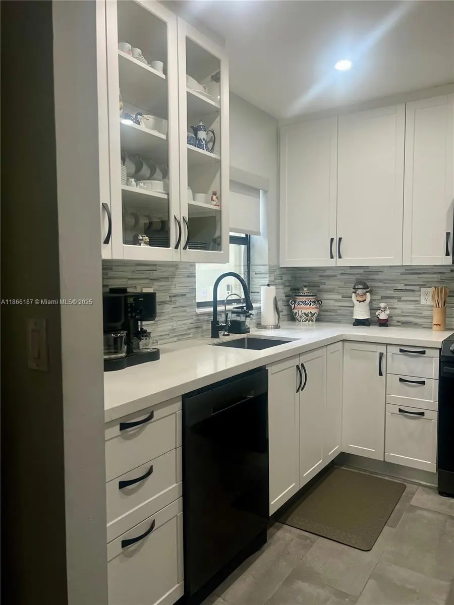 Photo of Listing #A11866187