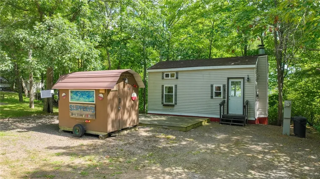 16099 292nd Street, Cornell