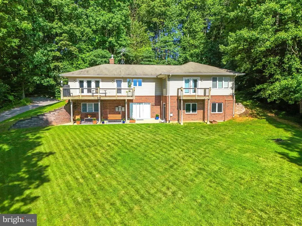 46 Rock Ridge Ln, Chester Gap