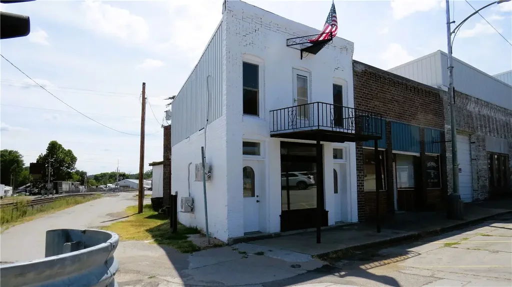 101/103 W Main Street, Anderson