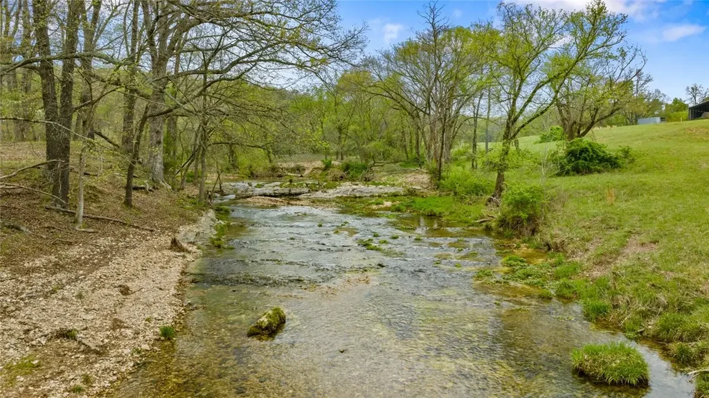 74555 S 4695 Road, Stilwell