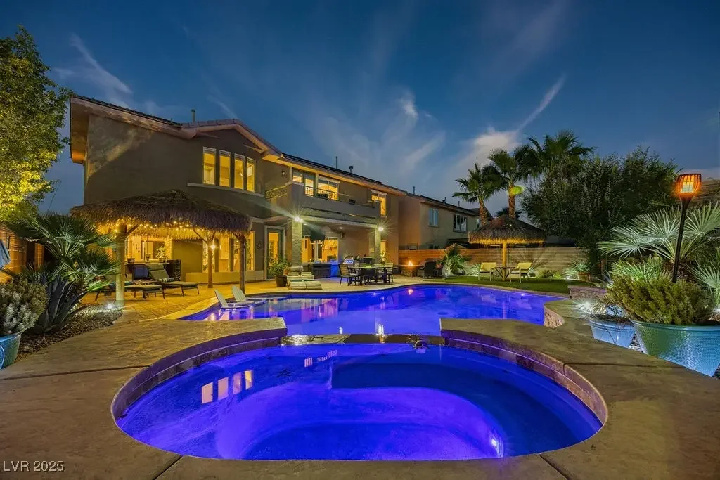 Photo of Listing #2713892