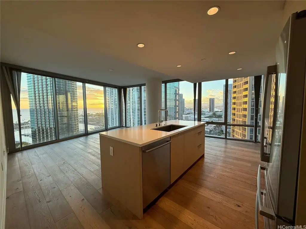 1001 Queen Street # 2101, Honolulu
