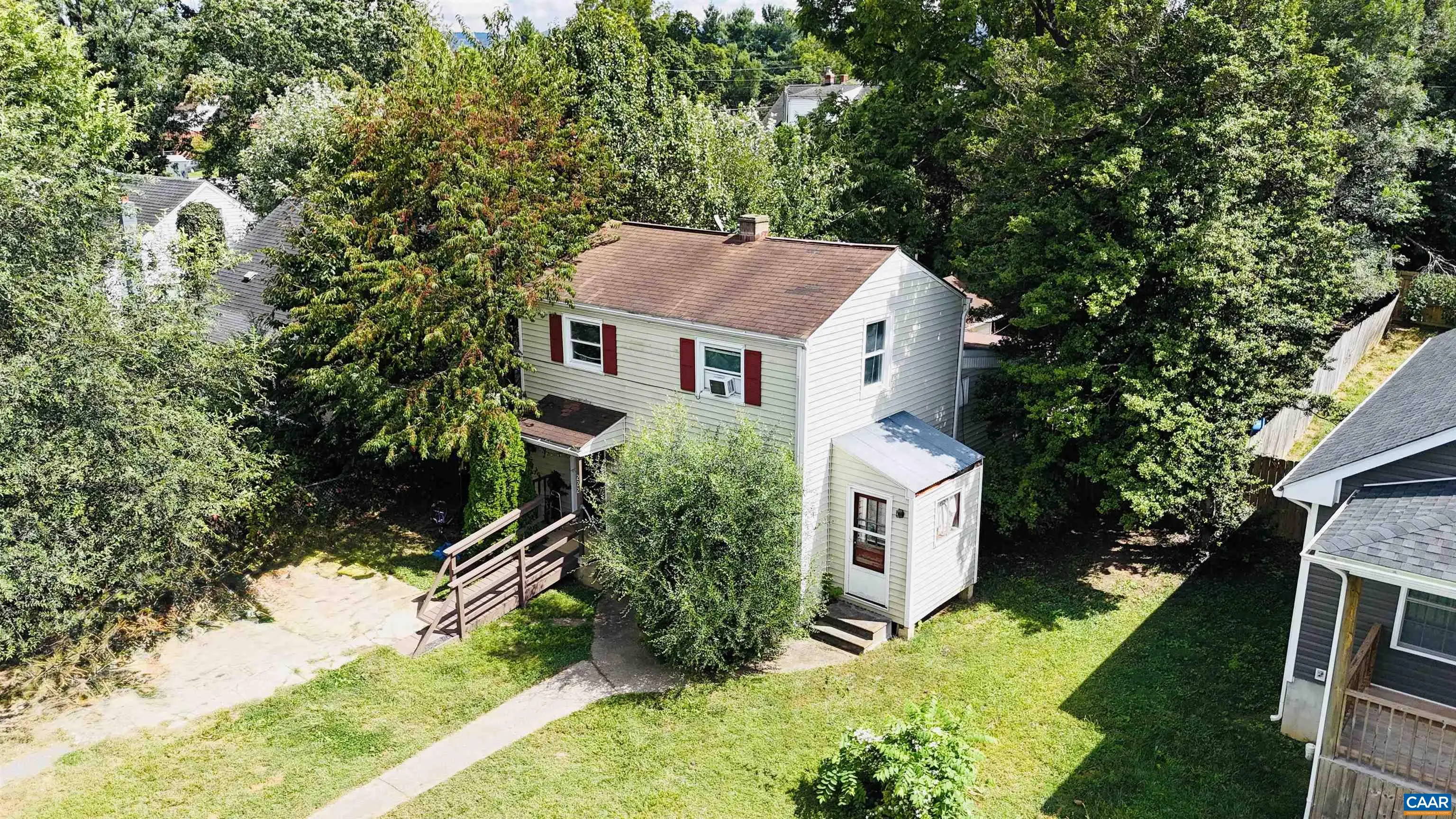 222 James Ave, Waynesboro