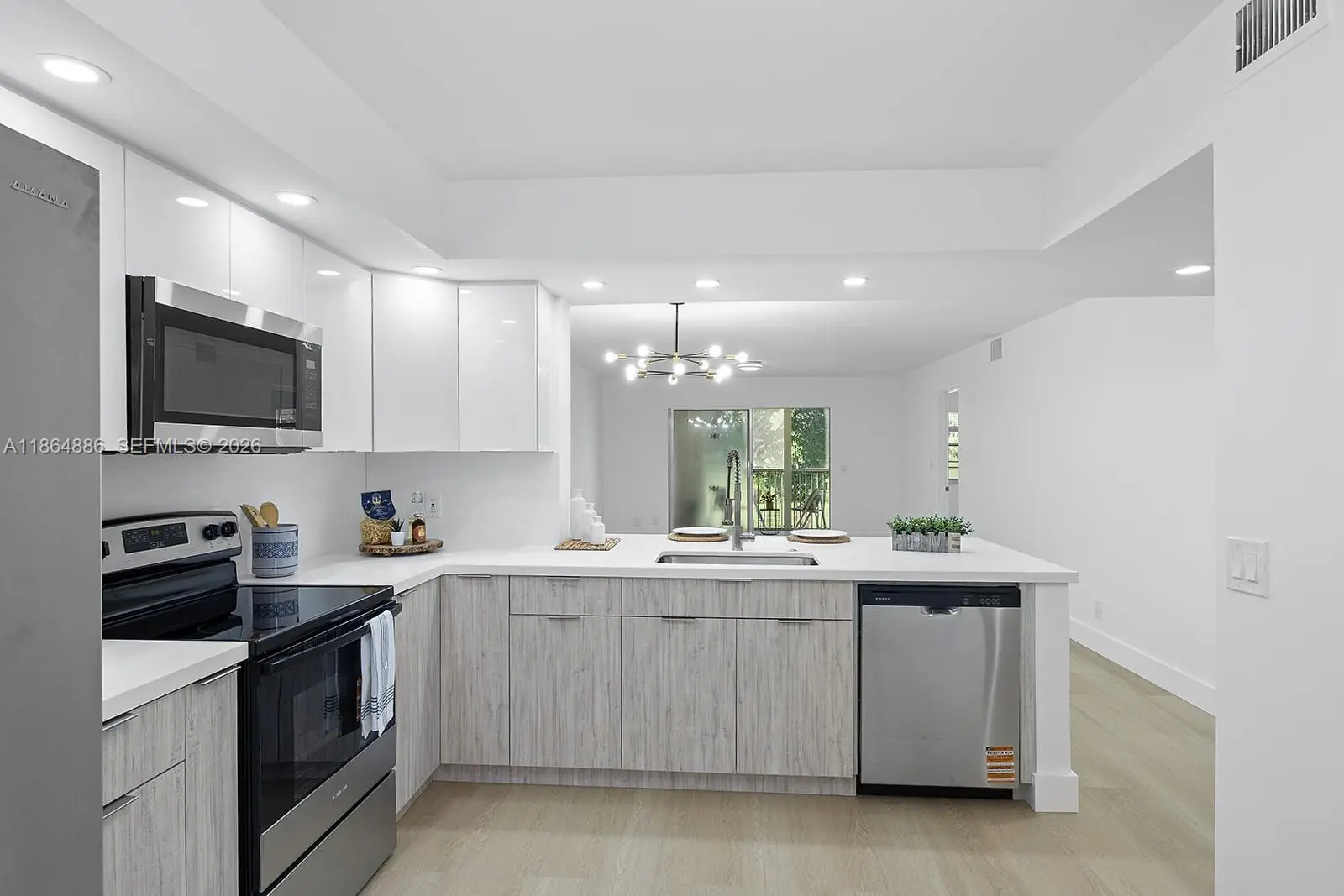 Photo of Listing #A11864886