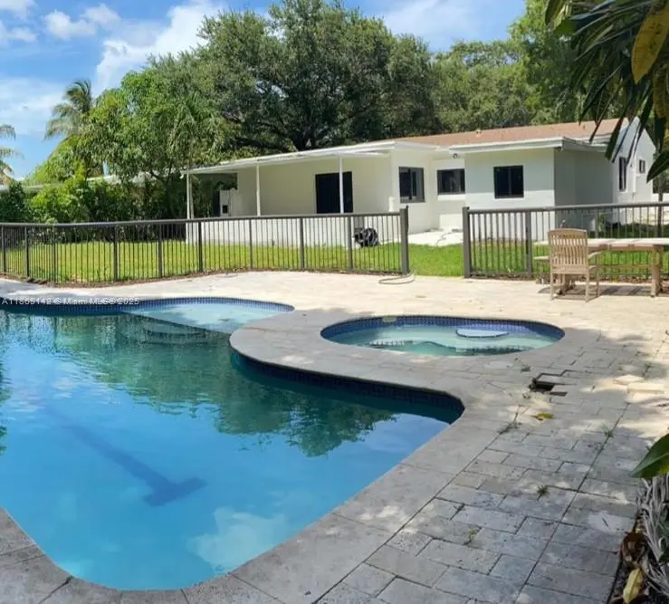 Photo of Listing #A11869142