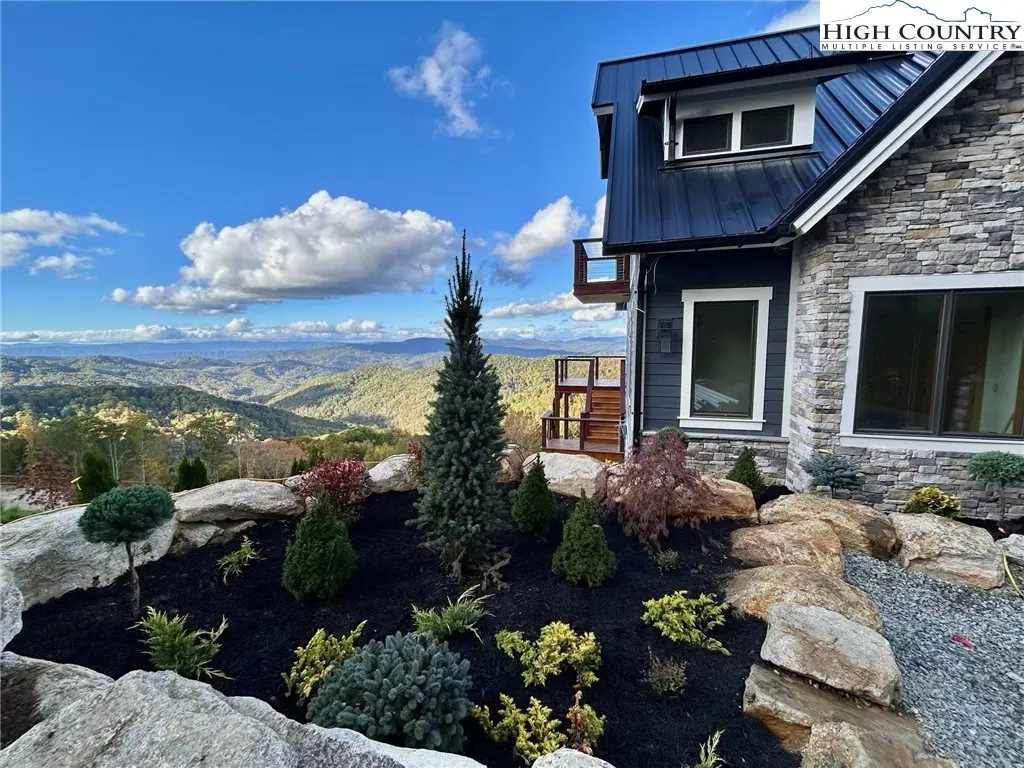 132 Sun Peaks Trail, Beech Mountain