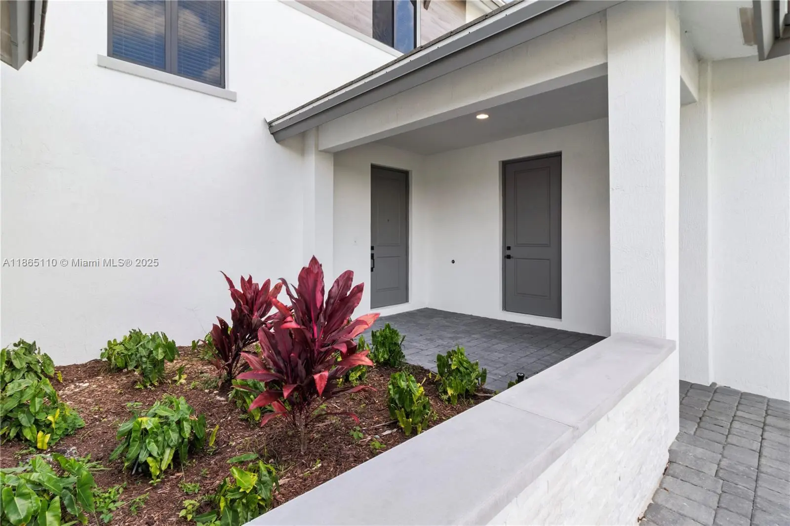 Photo of Listing #A11865110