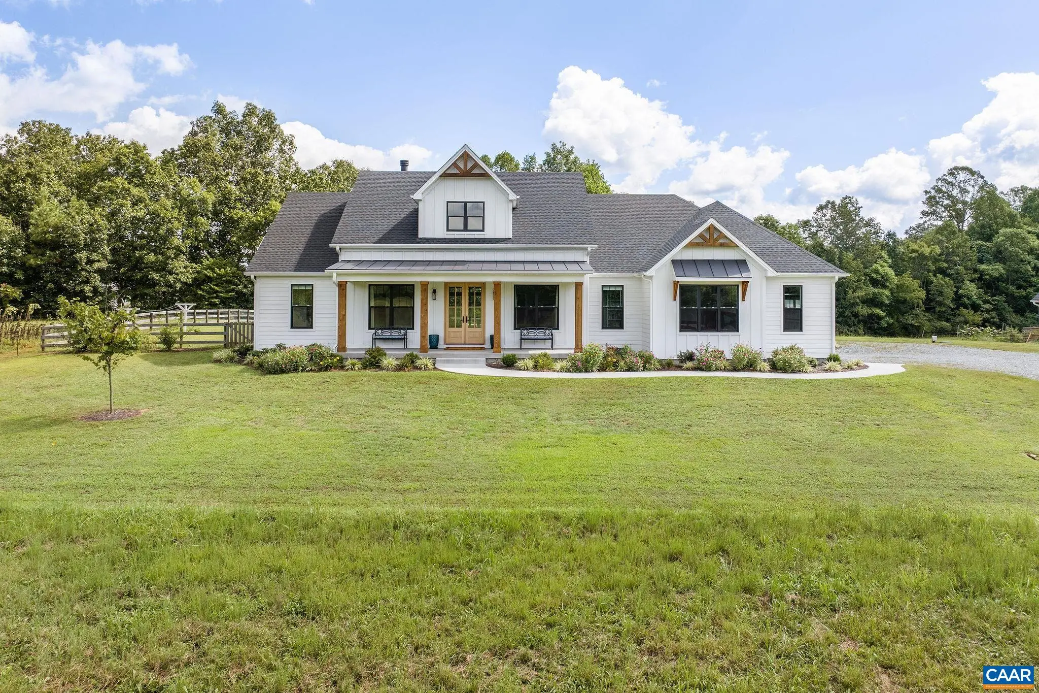 1570 James River Rd, Scottsville