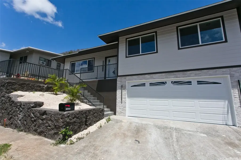 1336 Ala Hoku Place, Honolulu