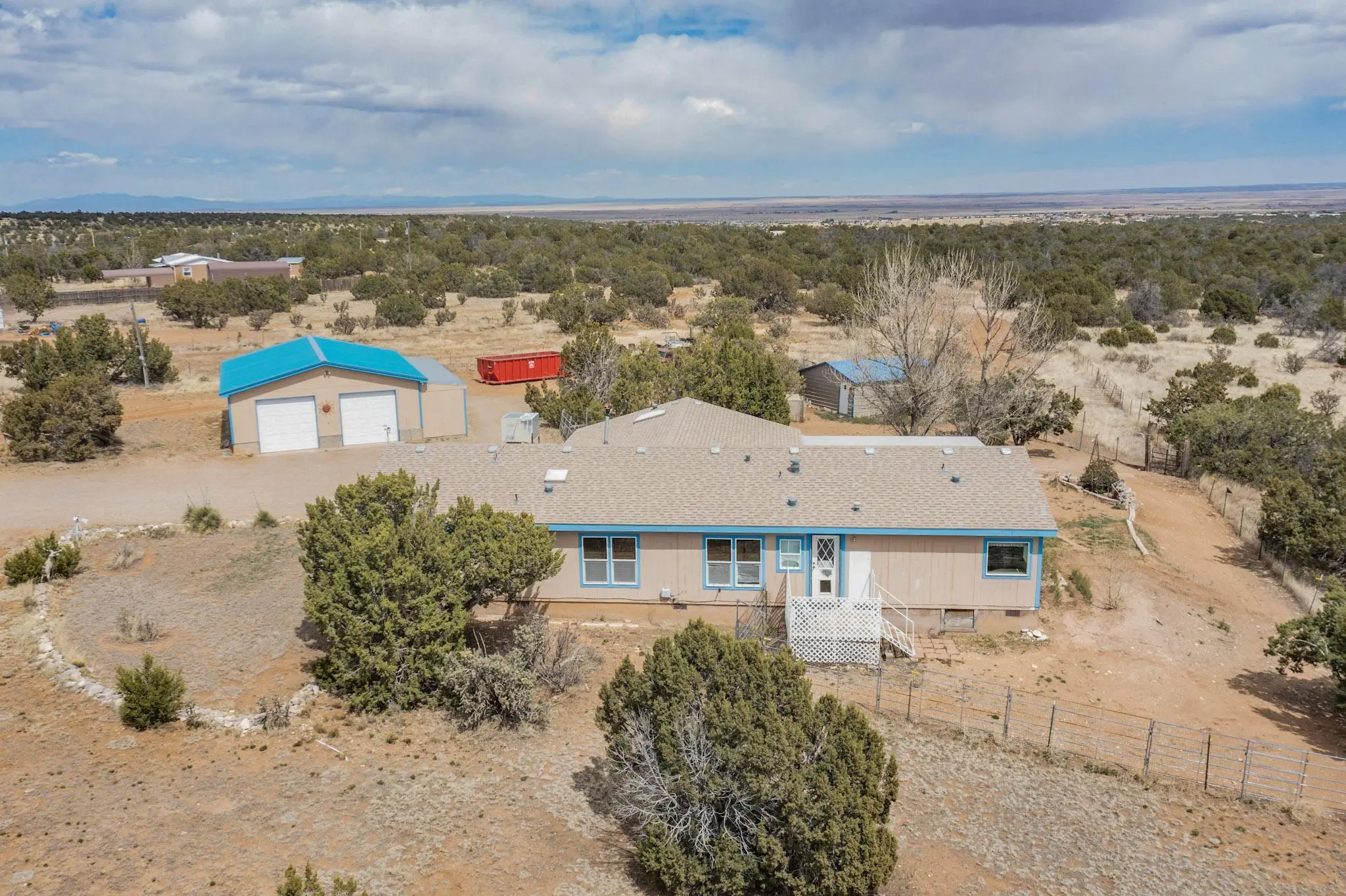 10 Ranch Trail, Edgewood