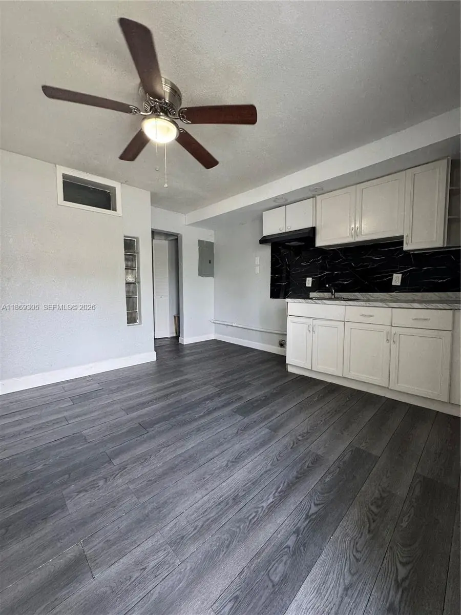 Photo of Listing #A11869305