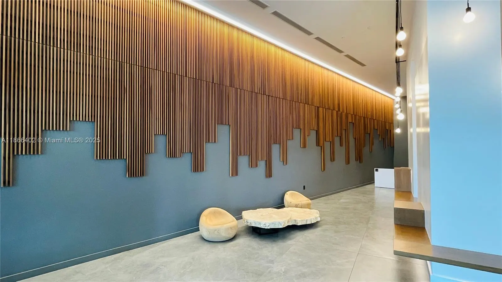 Photo of Listing #A11866402