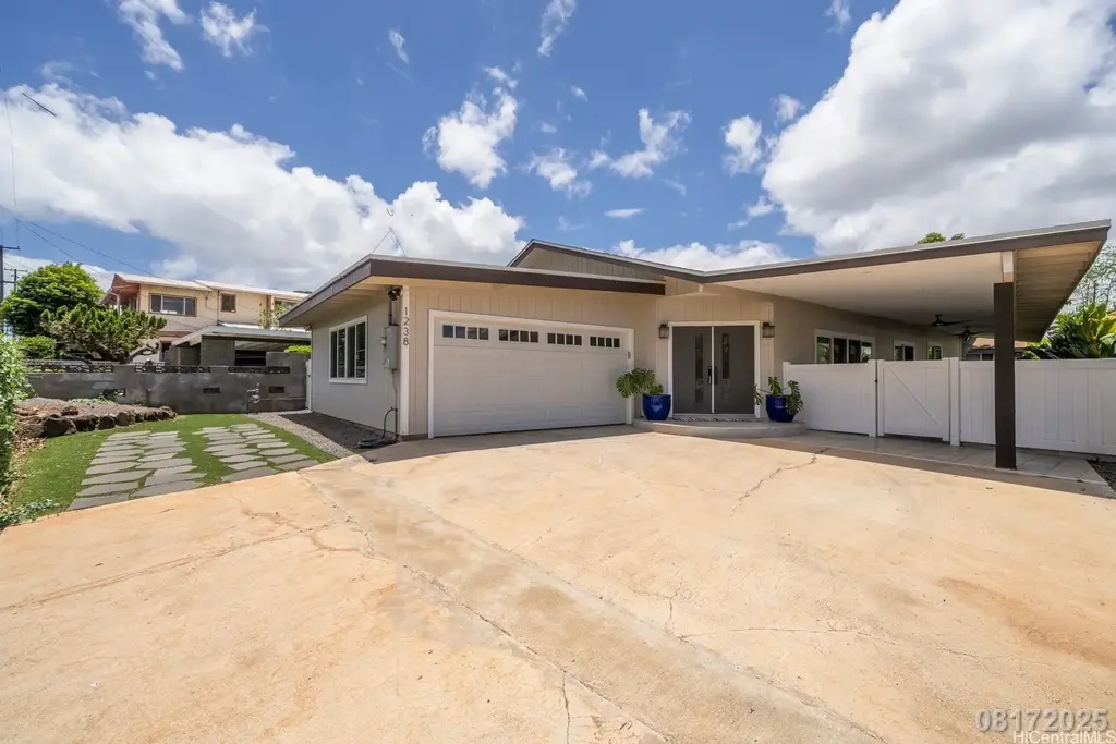 1238 Haloa Drive, Honolulu