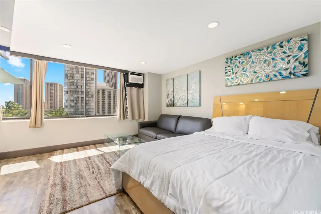 444 Niu Street # 905, Honolulu