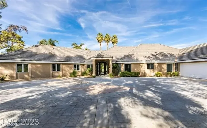 Photo of Listing #2714789