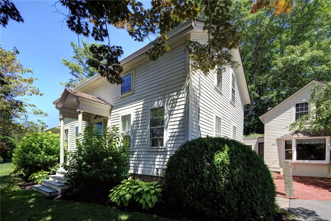 342 Post Rd, Westerly