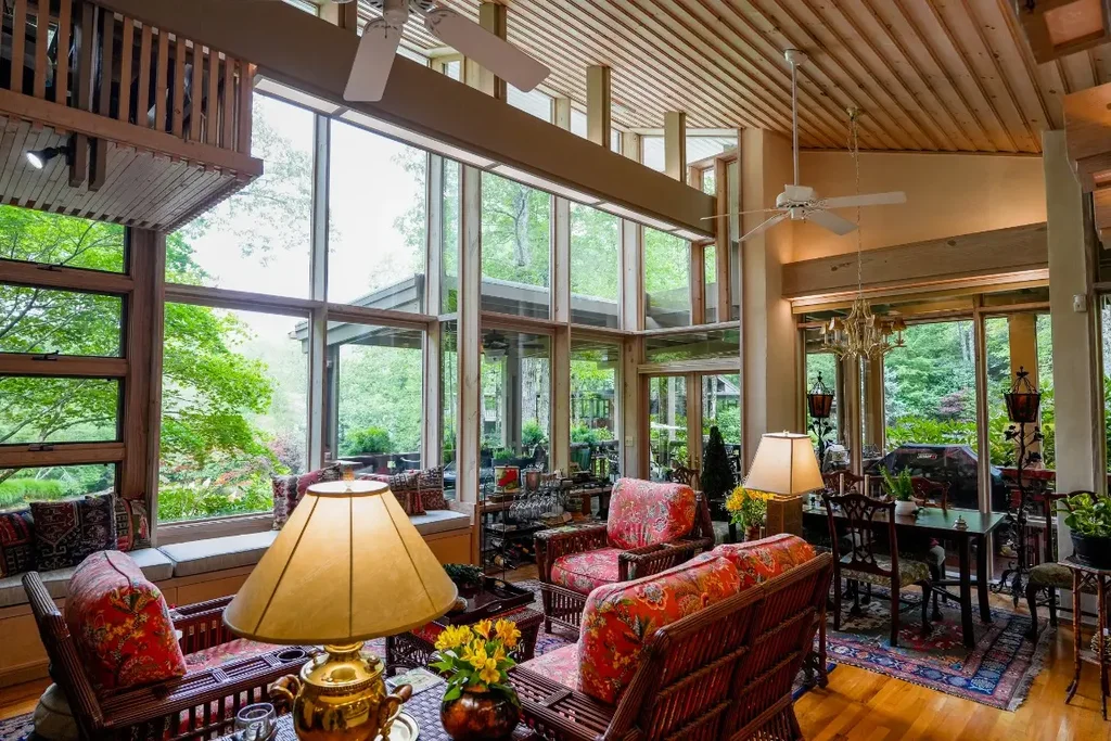 4 Woodland Lane, Highlands