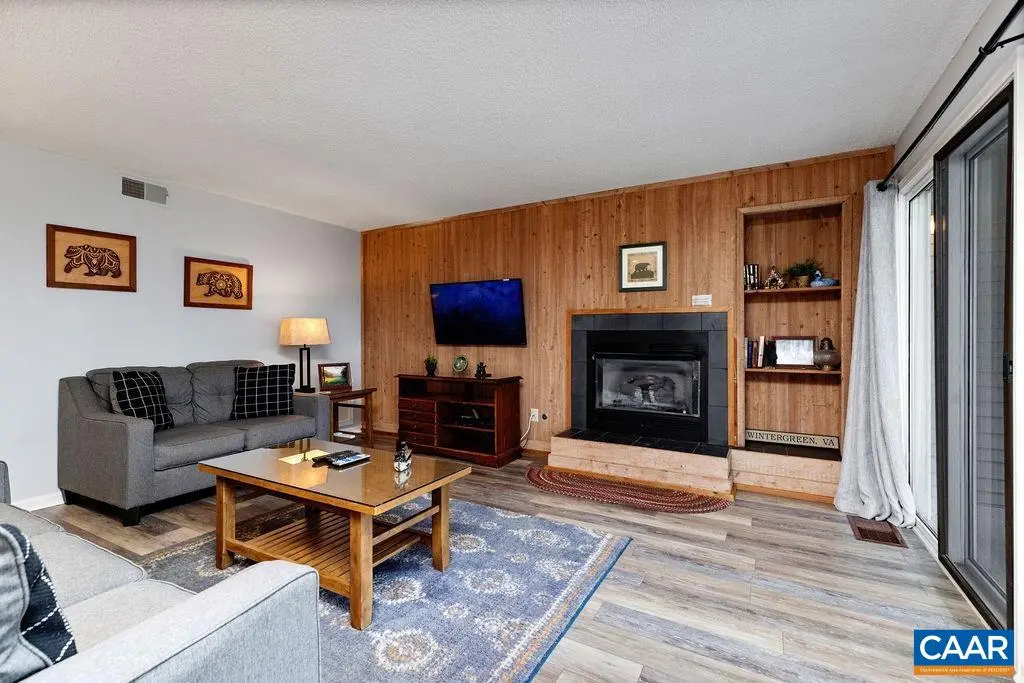 2056 Stone Ridge Condos, Wintergreen Resort