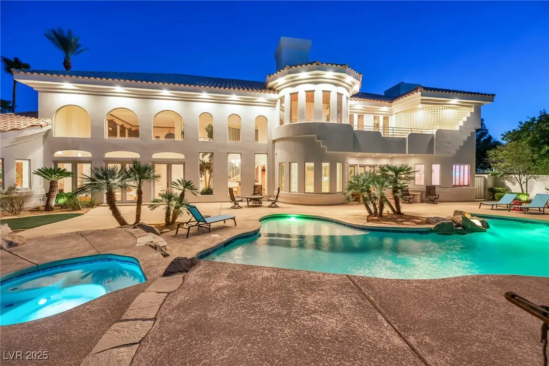 Photo of Listing #2714771