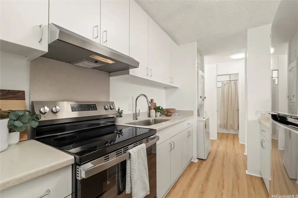 909 Ala Nanala Street # 101, Honolulu