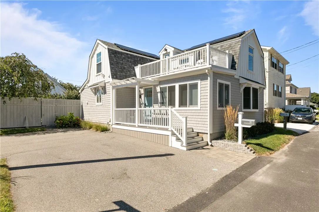 46 Cottage Ave, Portsmouth