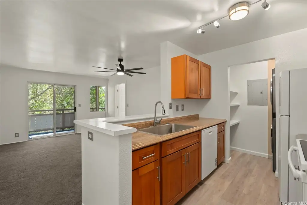 95-510 Wikao Street # J106, Mililani