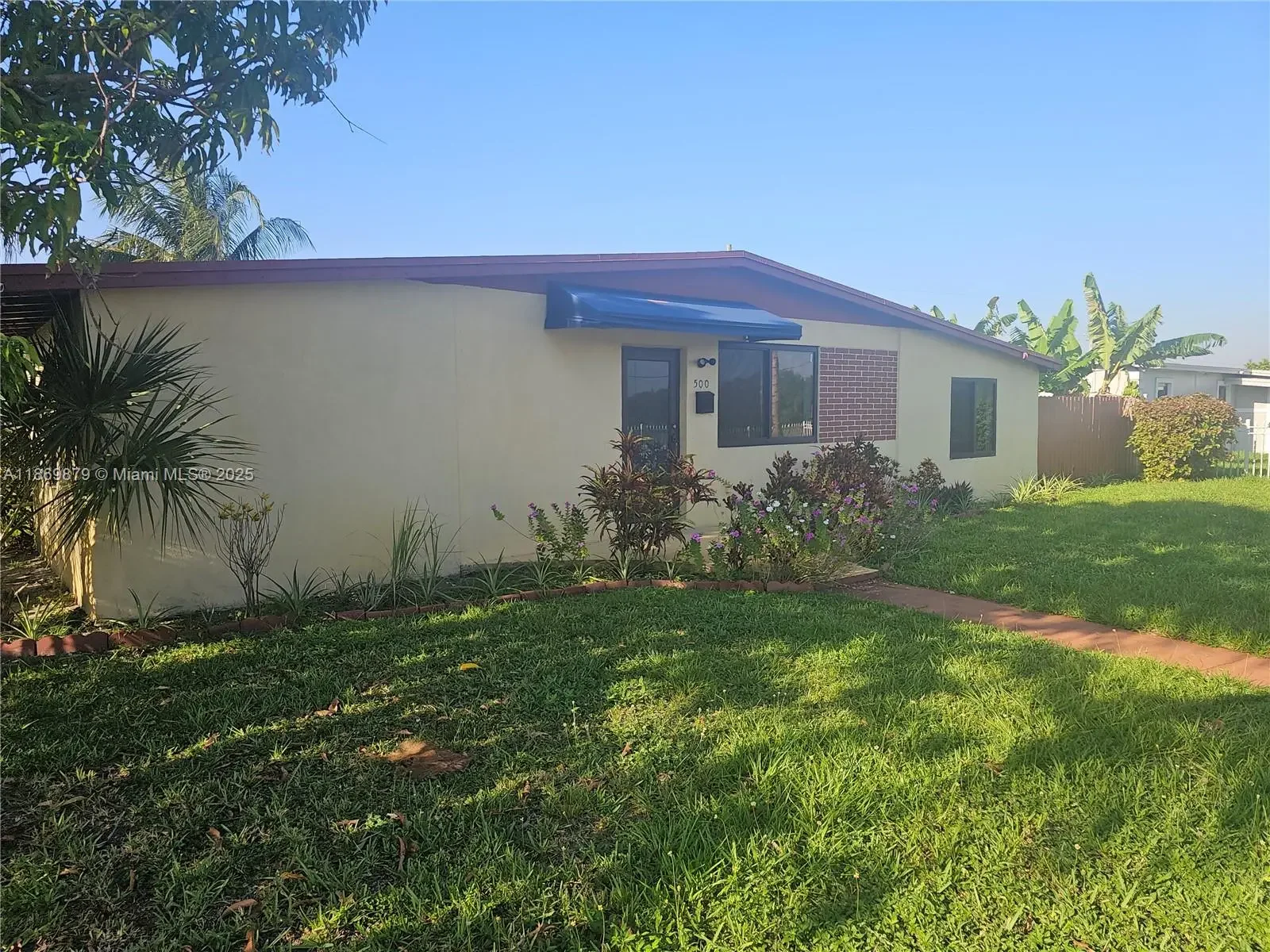 Photo of Listing #A11869879