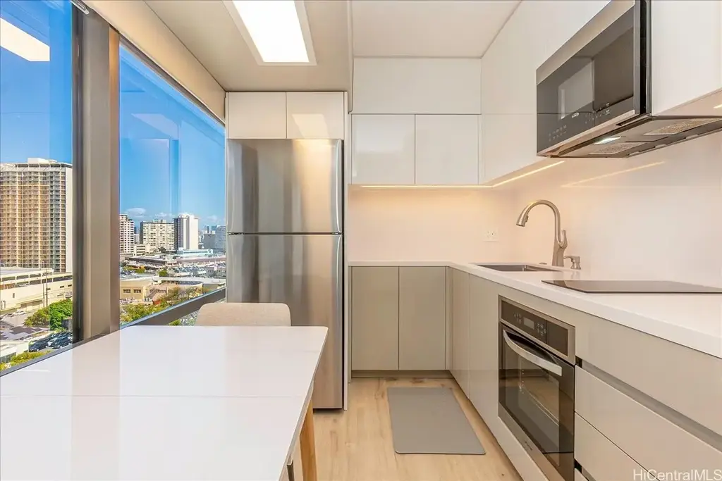 1750 Kalakaua Avenue # 1303, Honolulu