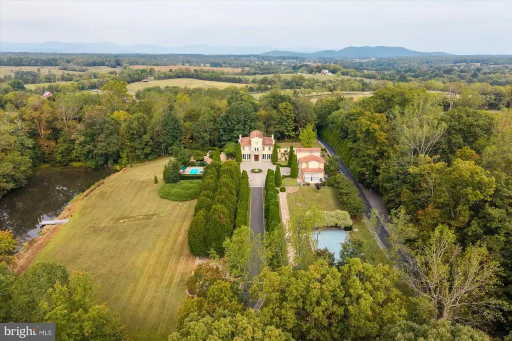 1674 James Madison Hwy N, Locust Dale