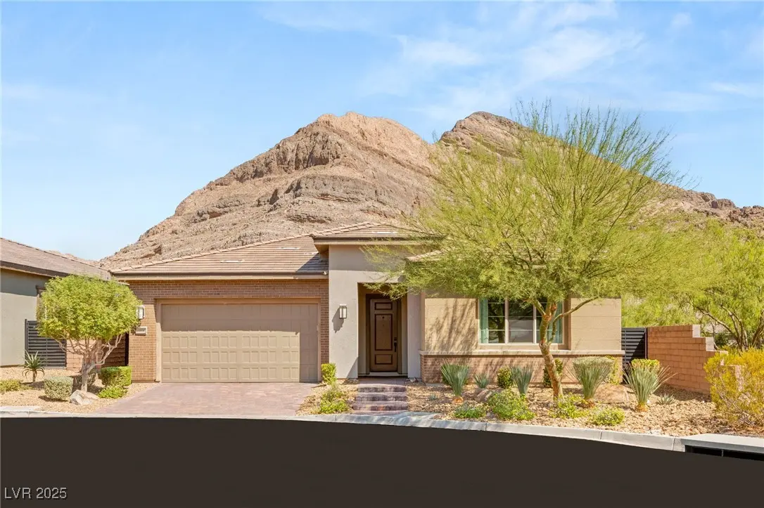 Photo of Listing #2715192