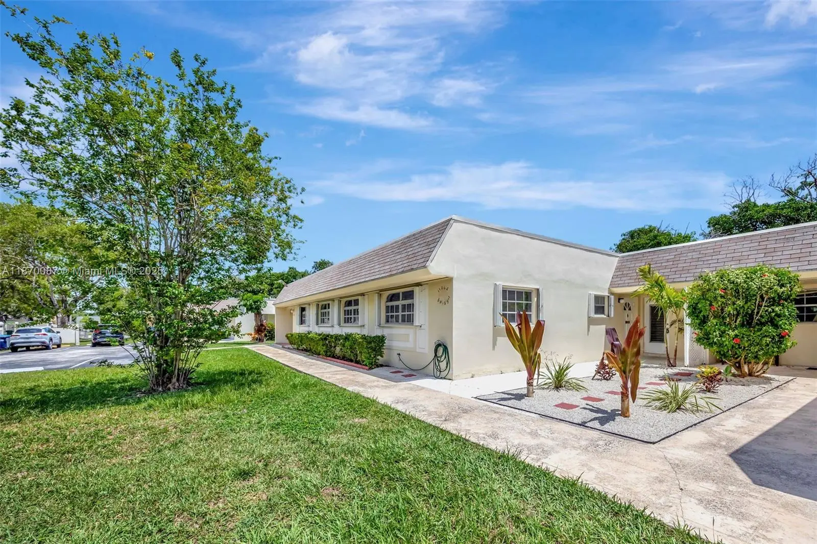 Photo of Listing #A11870087