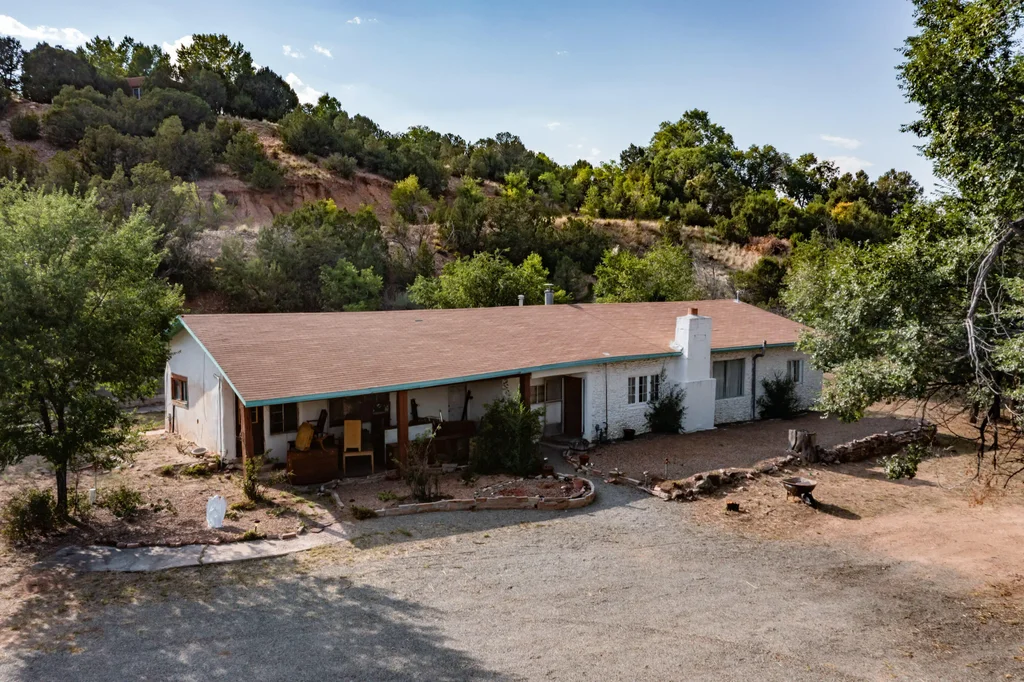 20b Glowing Star Road, Santa Fe