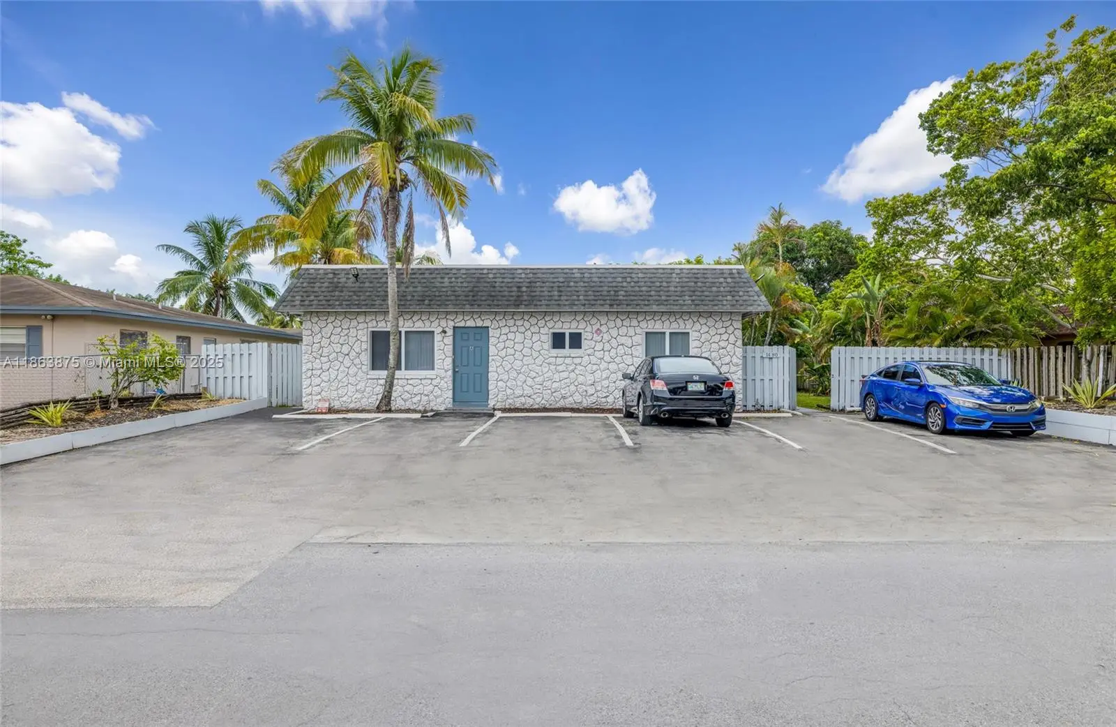 Photo of Listing #A11863875