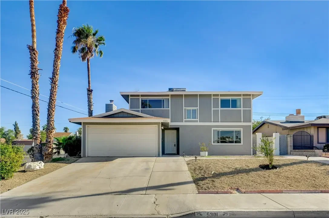 Photo of Listing #2715493