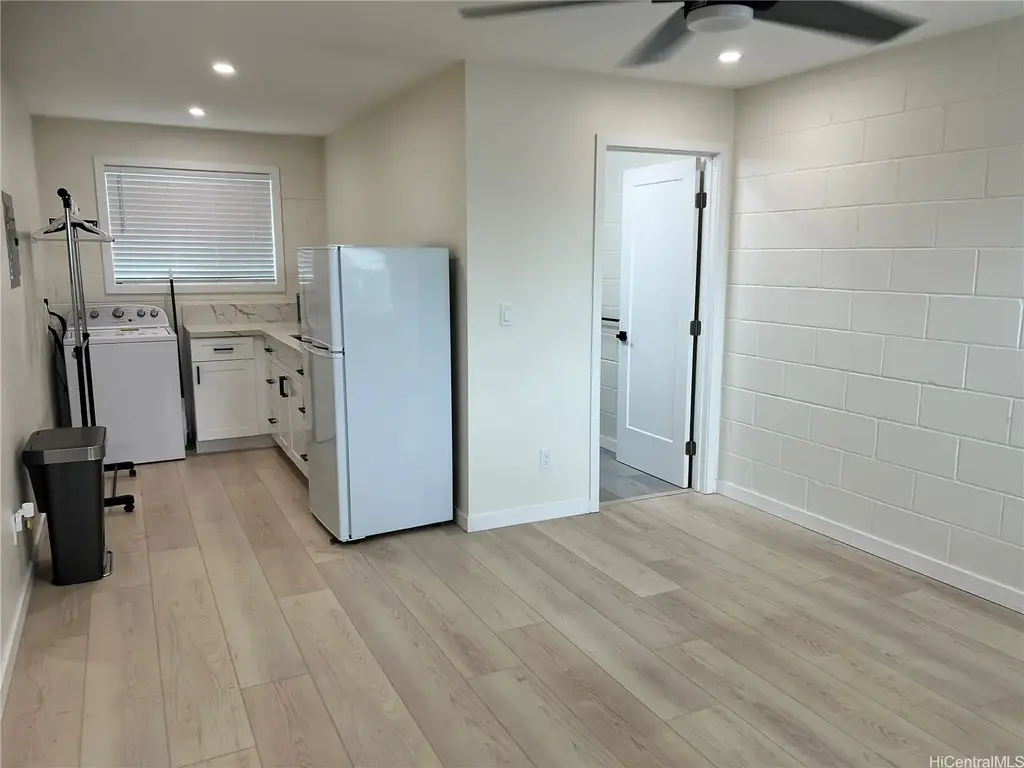 1364 Frank Street, Honolulu