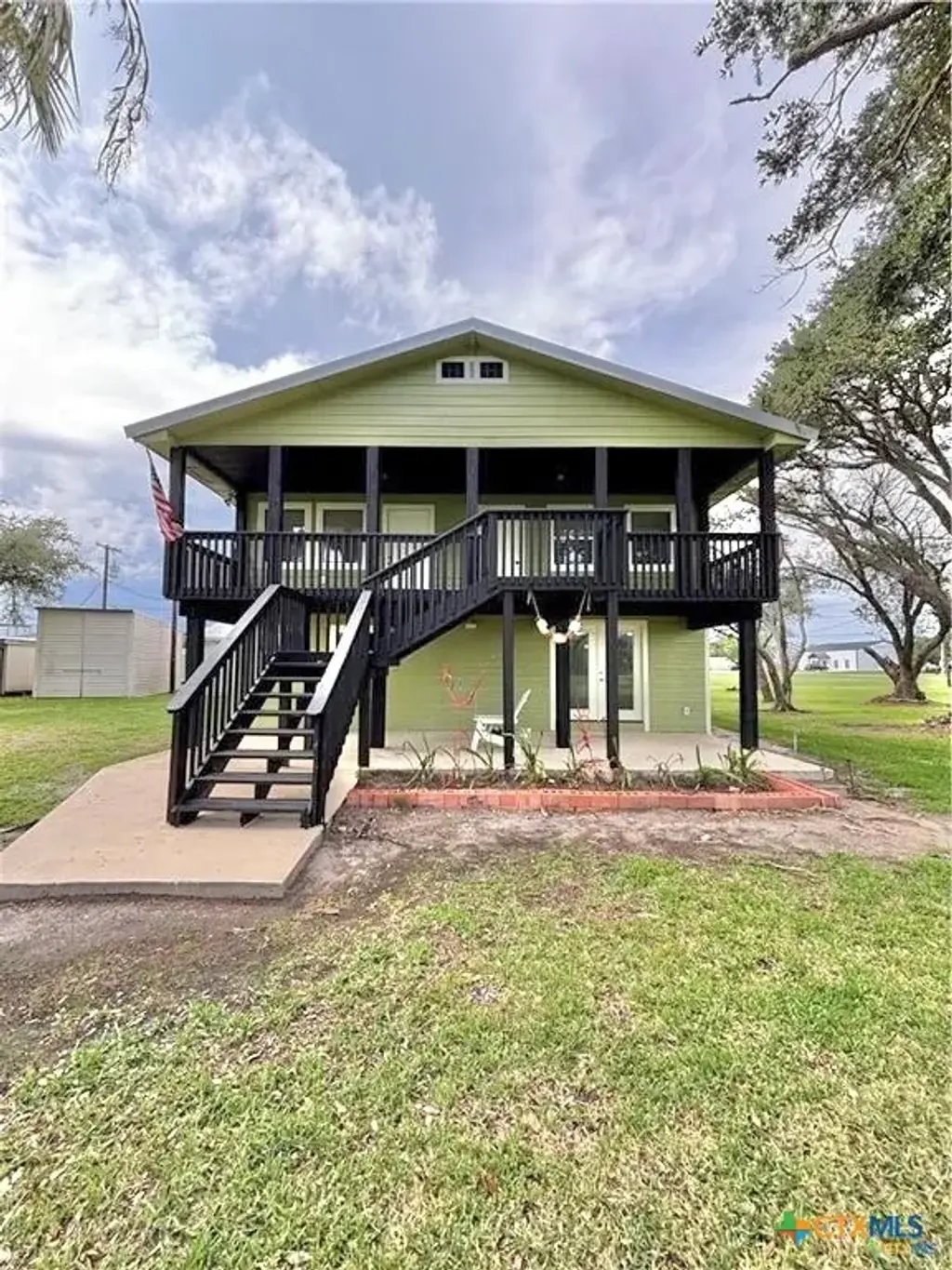 1008 W Adams Avenue, Port O'Connor