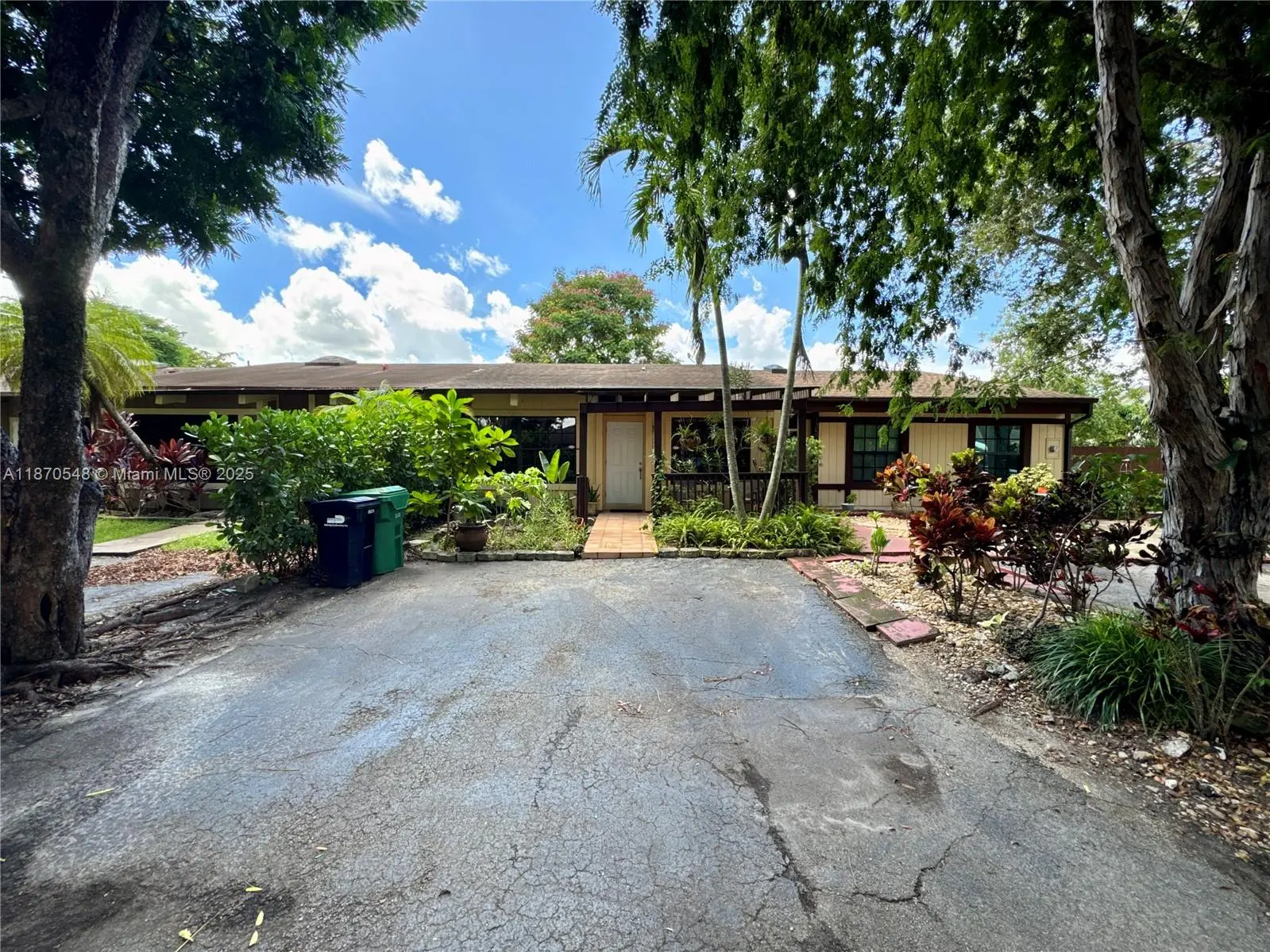 Photo of Listing #A11870548