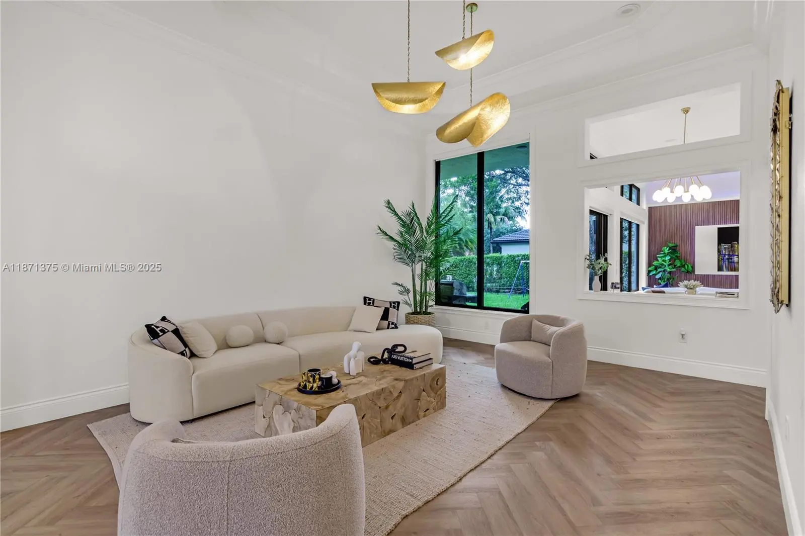 Photo of Listing #A11871375