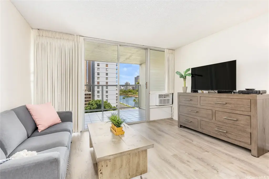 445 Seaside Avenue # 810, Honolulu