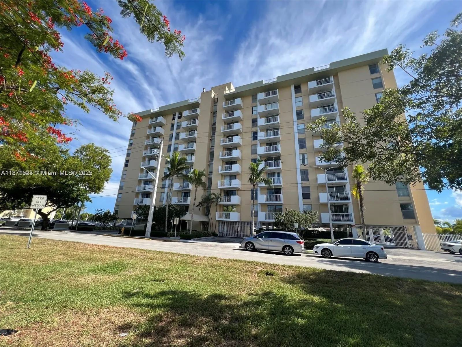 Photo of Listing #A11871923