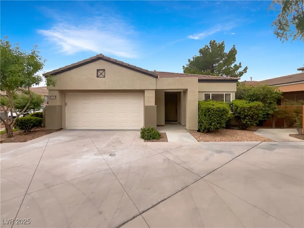 Photo of Listing #2715945