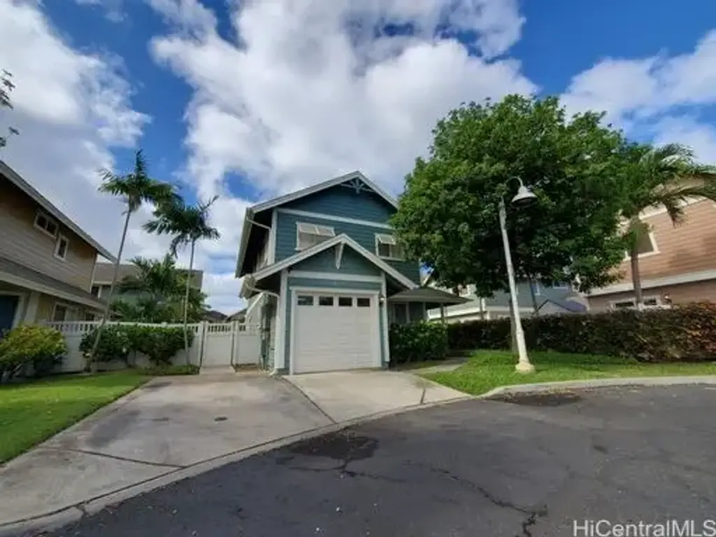 87-1972 Pakeke Street # B, Waianae