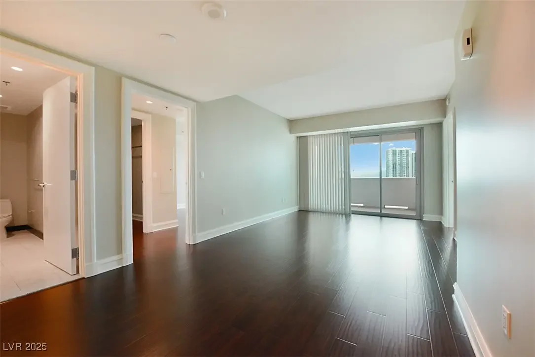 Photo of Listing #2715899