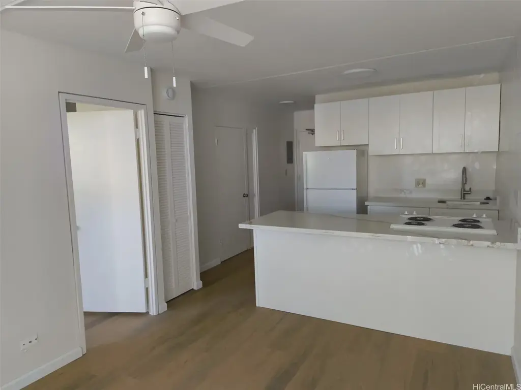 1228 Lunalilo Street # 302, Honolulu