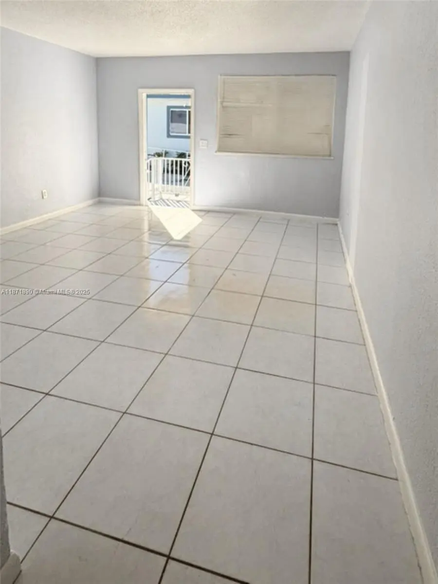 Photo of Listing #A11871890